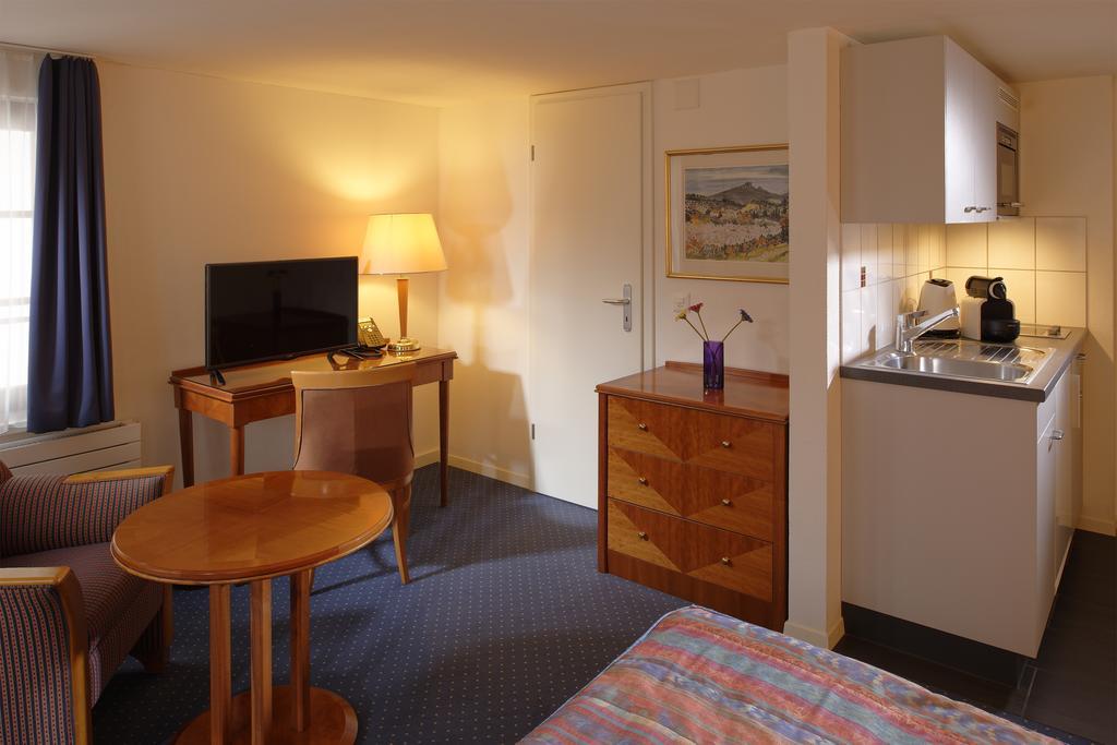 Hotel Hine Adon 프리부르 외부 사진